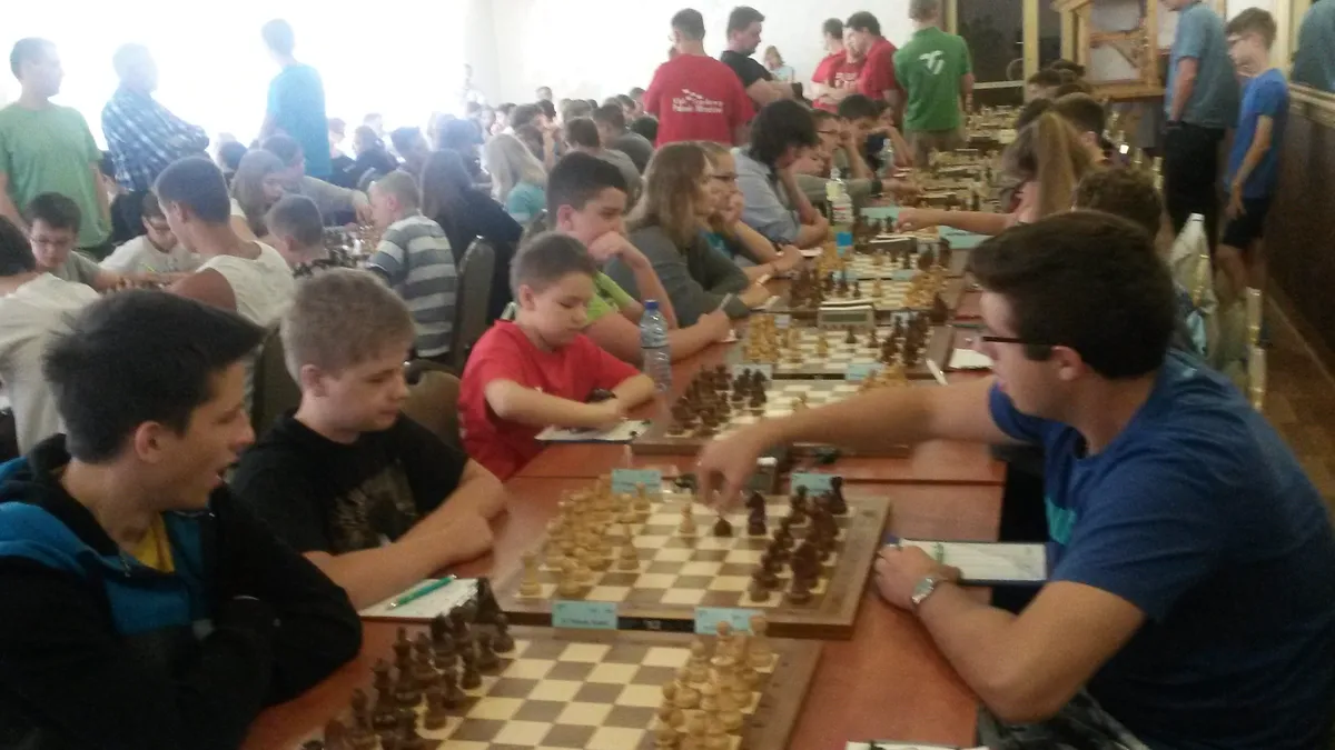 Ekstraliga Juniorów i I Liga Juniorów: Zwycięstwo w Ekstralidze, porażka w I Lidze