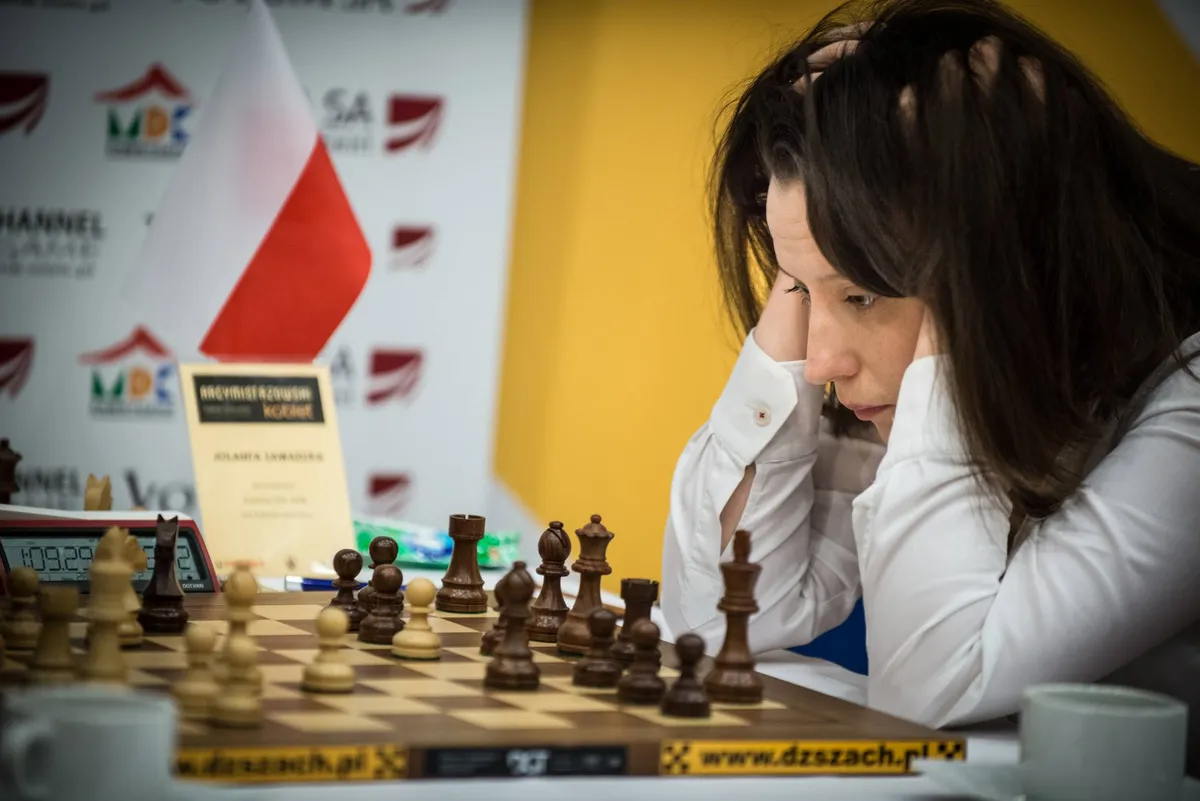 Szachy kobiece to dużo emocji i często piękny chaos
