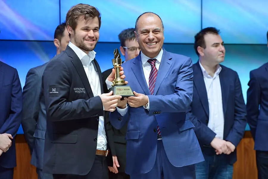 Carlsen wygrywa Shamkir w wielkim stylu!