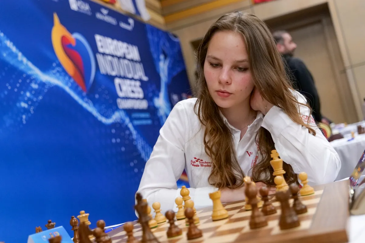 Szachowe zmagania w Rumunii: Nasi zawodnicy w akcji na Mistrzostwach Europy 2025