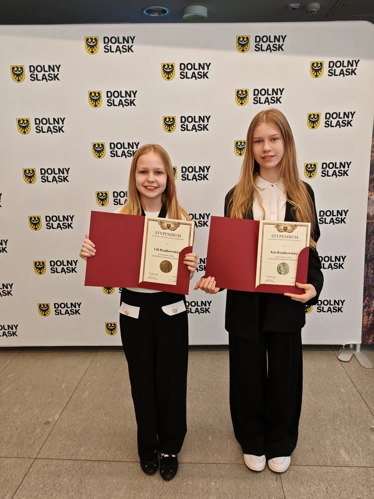 Poloniści stypendystami